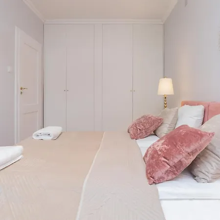 Apartmán Stylowy Blisko Plazy Srodmiescie By Renters